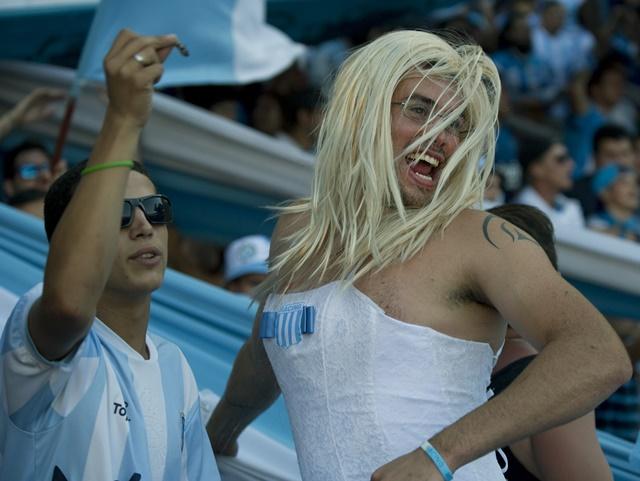 https://betting.betfair.com/football/argentina%20drag%20guy.jpg